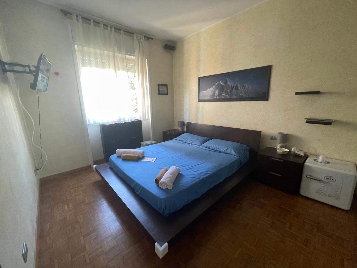 Impeccable Bnb In Milan Next To M1 Metro 10 Mins Away From Duomo Wi-Fi Feel Like Home Eksteriør bilde