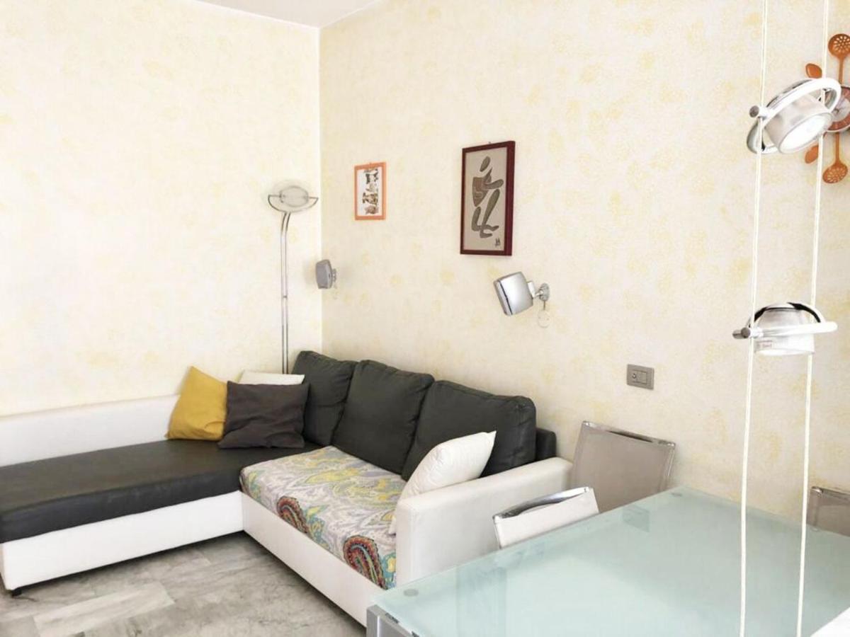 Impeccable Bnb In Milan Next To M1 Metro 10 Mins Away From Duomo Wi-Fi Feel Like Home Eksteriør bilde